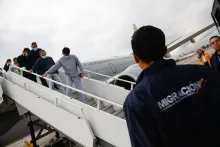 Vuelo con migrantes deportados de Estados Unidos.