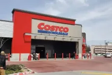 Si tiene la membresía de tiendas Costco, así puede aprovechar las ofertas.