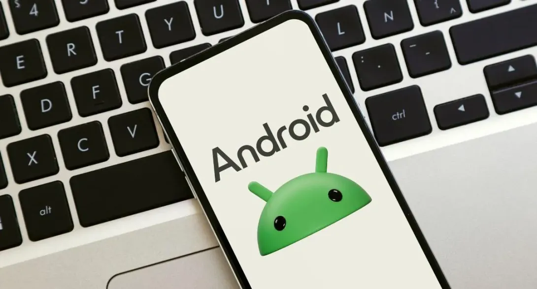 Android mostró su primera beta de la versión 16 del sistema operativo y vienen varios cambios, entre los que está la forma de entrar a Google Wallet.