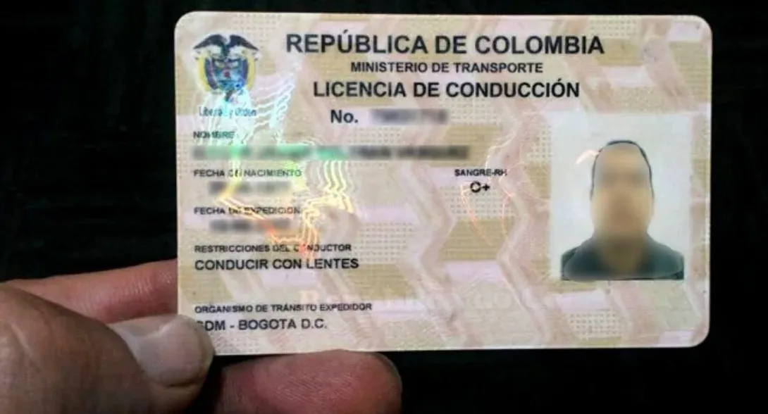 Licencia de conducción en Colombia: 178.000 de conductores deben renovarla en febrero de 2025 para evitar multas e inmovilización de carro o moto.