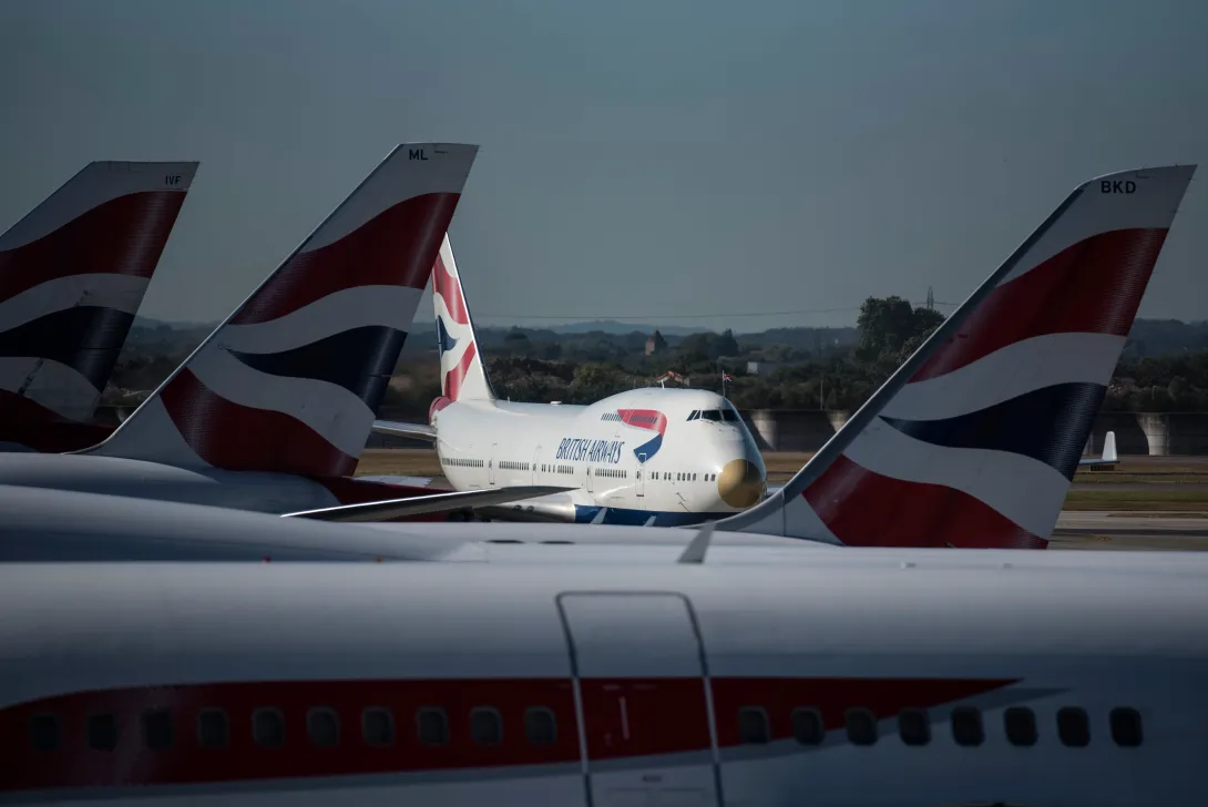 Importantes aerolíneas estadounidenses van a la quiebra y toman drástica decisión con sus operaciones.