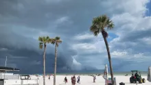 En algunos lugares la actividad sísmica es baja y los tornados son poco frecuentes.