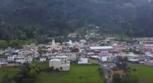 En Colombia hay un pueblo llamado Gama, que fue una república independiente. Vea dónde queda, cuál es y su distancia desde Bogotá.