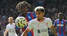 Liverpool le ganó a Crystal Palace 1-0 y Luis Díaz se quedó con el duelo de colombianos contra Daniel Muñoz, quien salió lesionado empezando el partido.