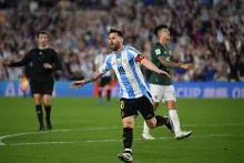 Messi fue el centro del equipo durante todo el compromiso.