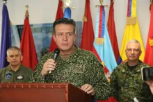 Almirante Francisco Hernando Cubides
Comandante General de las Fuerzas Militares