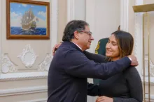 La directora del Dapre, Laura Sarabia, y el presidente Gustavo Petro.