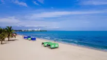 Playa Segunda Ensenada, Coveñas, certificada con el distintivo Bandera Azul.