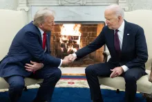 Joe Biden y Donald Trump se encuentran en la Casa Blanca.