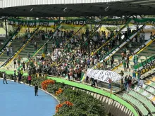 El partido entre Deportes Quindío y Cúcuta fue suspendido tras disturbios en las gradas del Estadio Centenario.