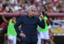 Mourinho mete demanda en Europa.