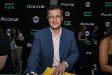 Nathan Fillion, actor estadounidense protagonista de la serie The Rookie.