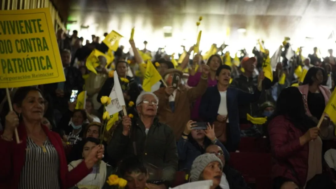 El 11 de octubre, en la Plaza de Bolívar de Bogotá, el Estado colombiano pedirá perdón por las violaciones de derechos humanos de más de 6 mil personas. La sociedad que realizará el evento ha recibido contratos por $455 mil millones entre 2022 y 2024.