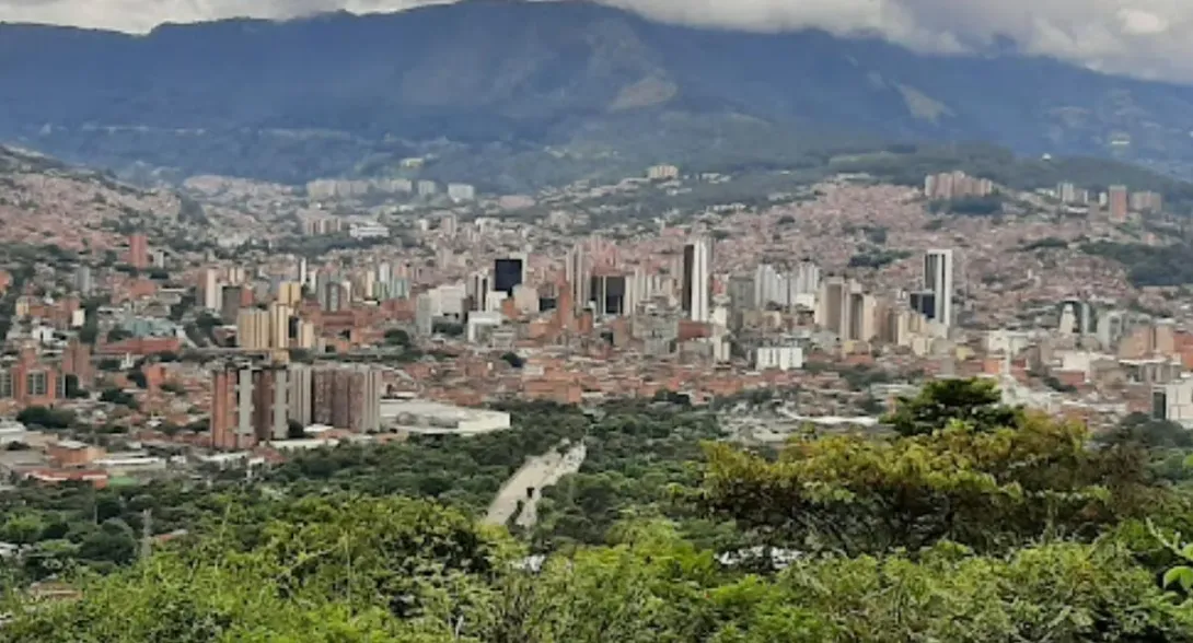 Asesinaron a profesor universitario en Antioquia: le dejaron marcas en el cuello las cuales serían las causas de su deceso. Hay consternación.