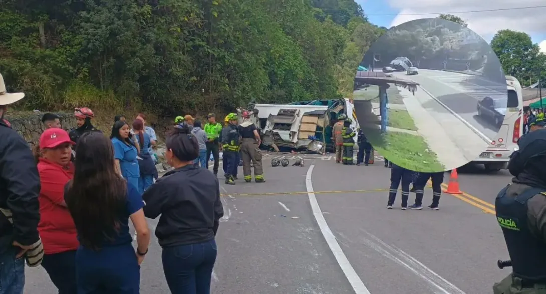 En video quedó el momento en el que un bus se volcó en la vía Mosquera - La Mesa y termina colisionando contra una montaña. 