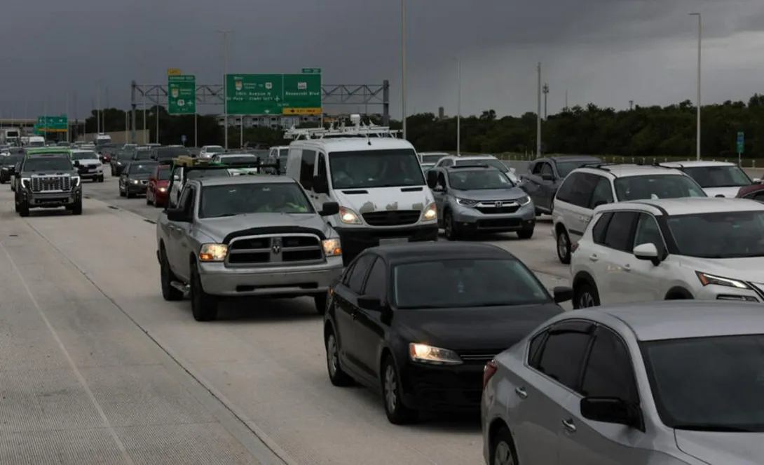 Florida se alista para el huracán Milton, categoría 5, tras el devastador Helene. Se prevén evacuaciones en Tampa ante uno de los huracanes más violentos jamás vistos.