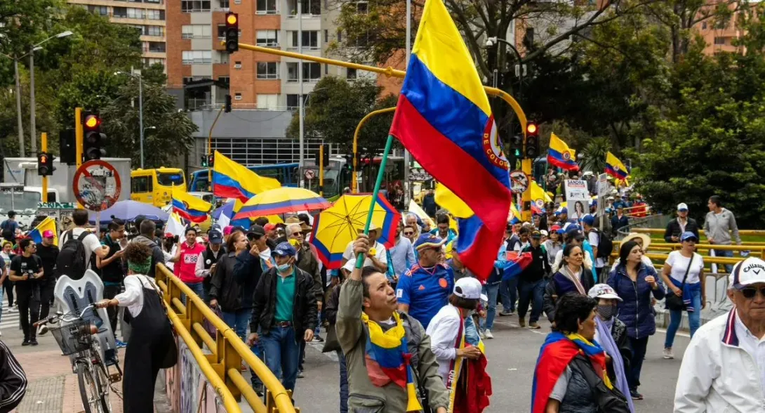 Atención: sindicatos convocan marchas el 23 de octubre en apoyo a Gustavo Petro por la investigación del CNE en su contra en todo Colombia.