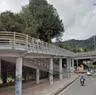 En Bogotá, un hombre se lanzó desde un puente en la autopista Norte, en el sector de Mazurén, para supuestamente evitar ser atracado.