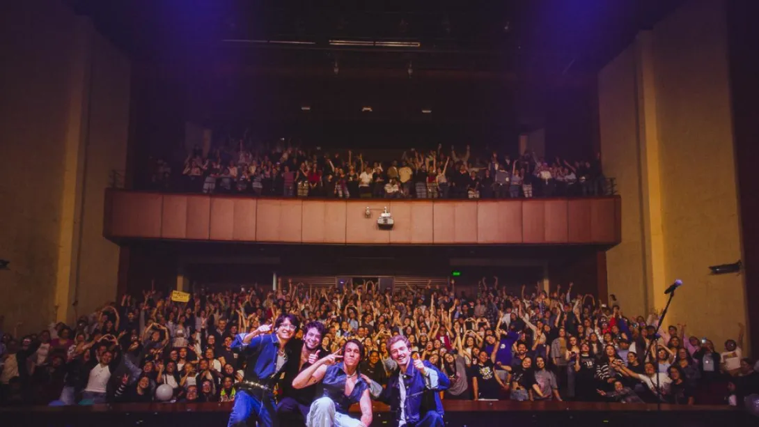 ‘Conquistar el planeta tour’ es sin duda el nombre más acorde de la banda para su gira. La agrupación musical del momento, conformada por tres jóvenes bogotanos, que está llevando el pop a diferentes lugares.