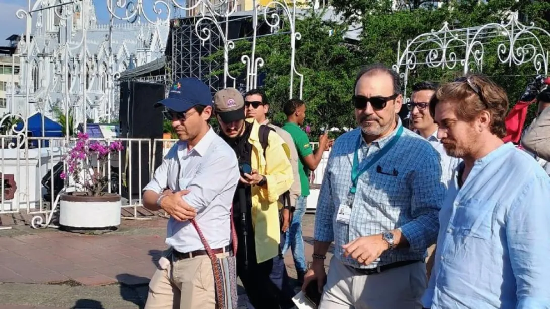 Con una experiencia inmersiva, el presidente de CAF dio la bienvenida al stand en la Zona Verde.