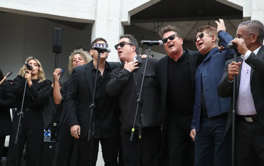 Carlos Vives y sus colegas en el homenaje a Egidio Cuadrado