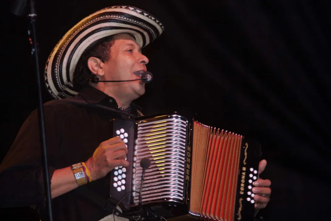 Egidio Cuadrado construyó una fuerte historia con la madre de sus hijos.
 

JUNTO A SU COMPADRE

 

BOGOTA, MAR. 09.- VIVES, COMO SIEMPRE, SE PRESENTO AL LADO DE SU COMPADRE EGIDIO CUADRADO. (ANDRES TORRES-COLPRENSA).