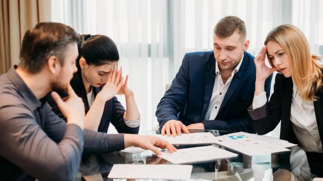 El artículo 64 del Código Sustantivo del Trabajo determina que hay una indemnización por terminación de contrato sin una causa justa.