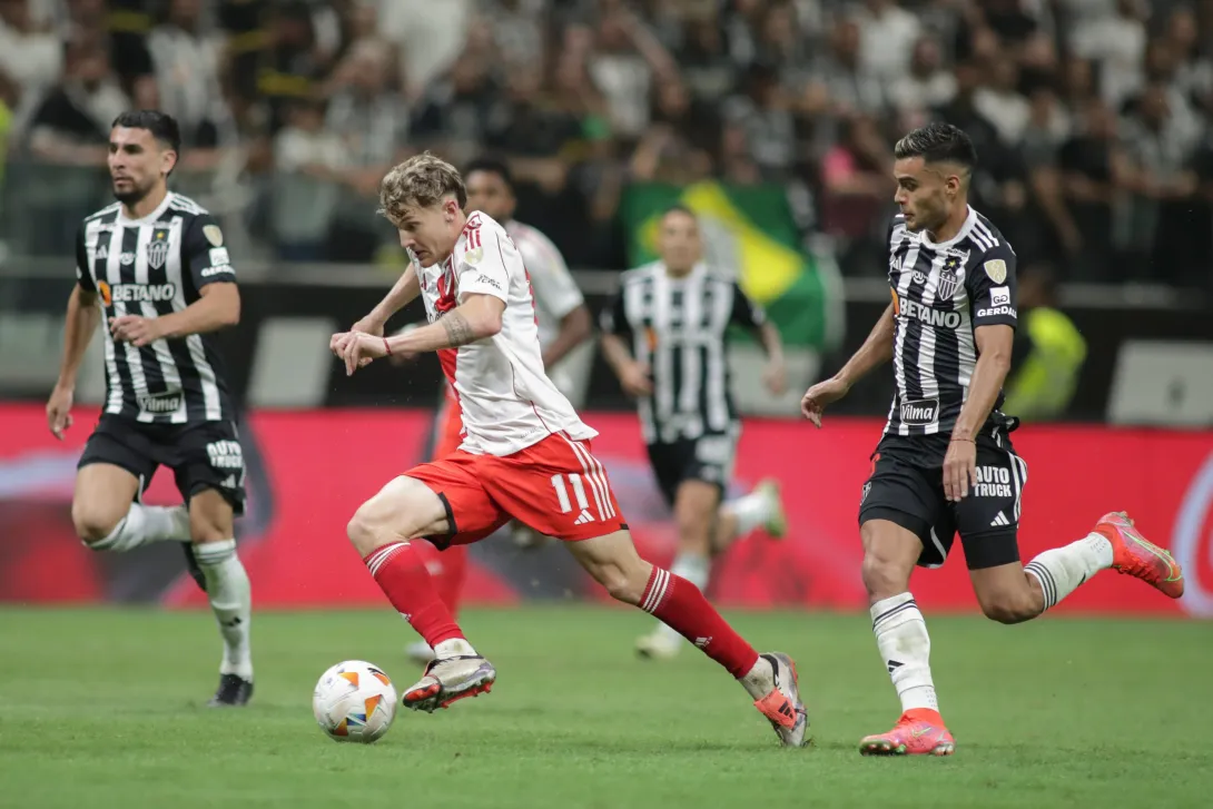 Conmebol designó a la terna arbitral para la semifinal River Plate vs Atlético Mineiro