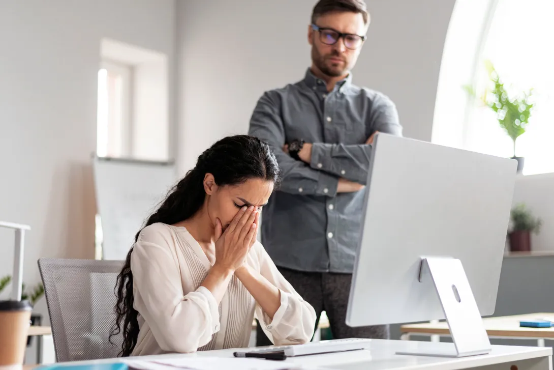 En una entrevista de trabajo, se pueden realizar preguntas específicas para valorar las competencias técnicas y blandas del candidato.