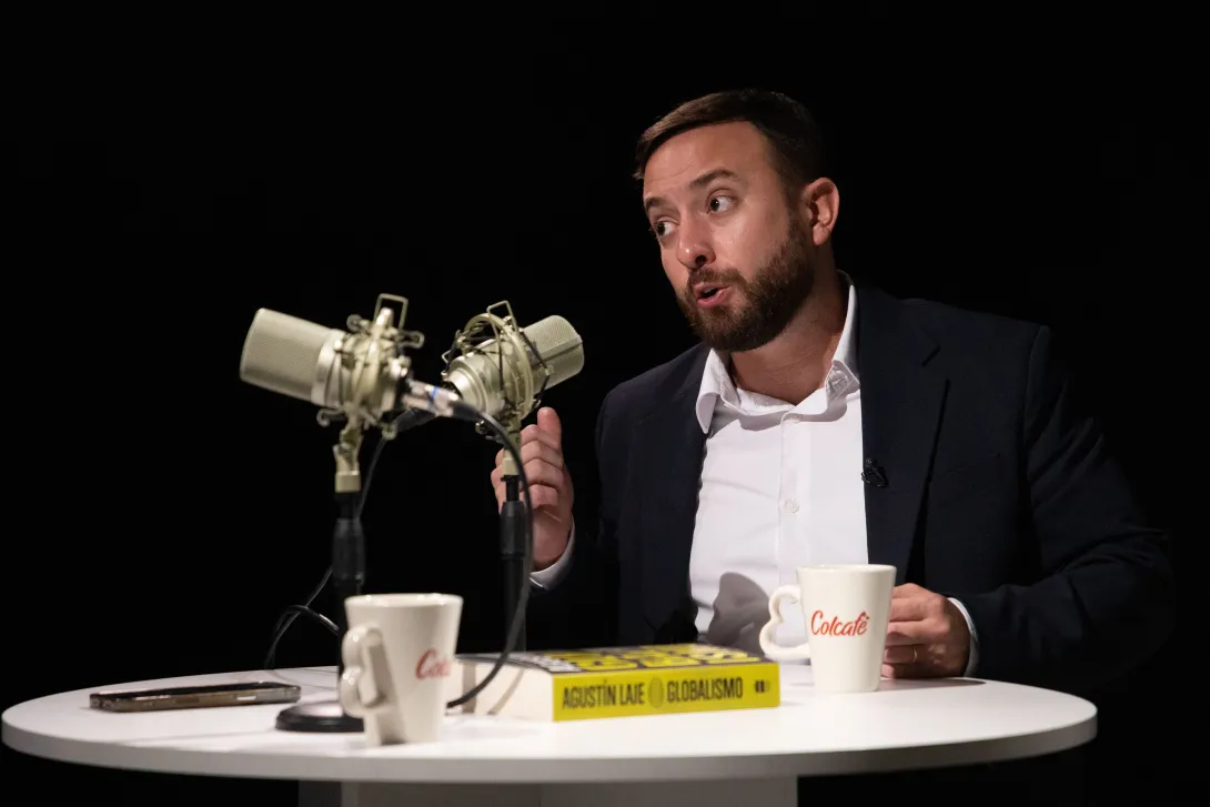 Agustín Laje visitó Colombia para presentar su más reciente libro.