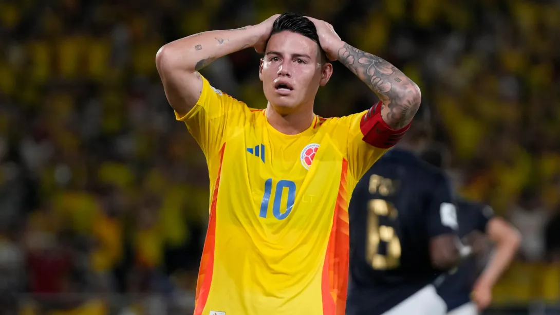 James Rodríguez ante Ecuador.