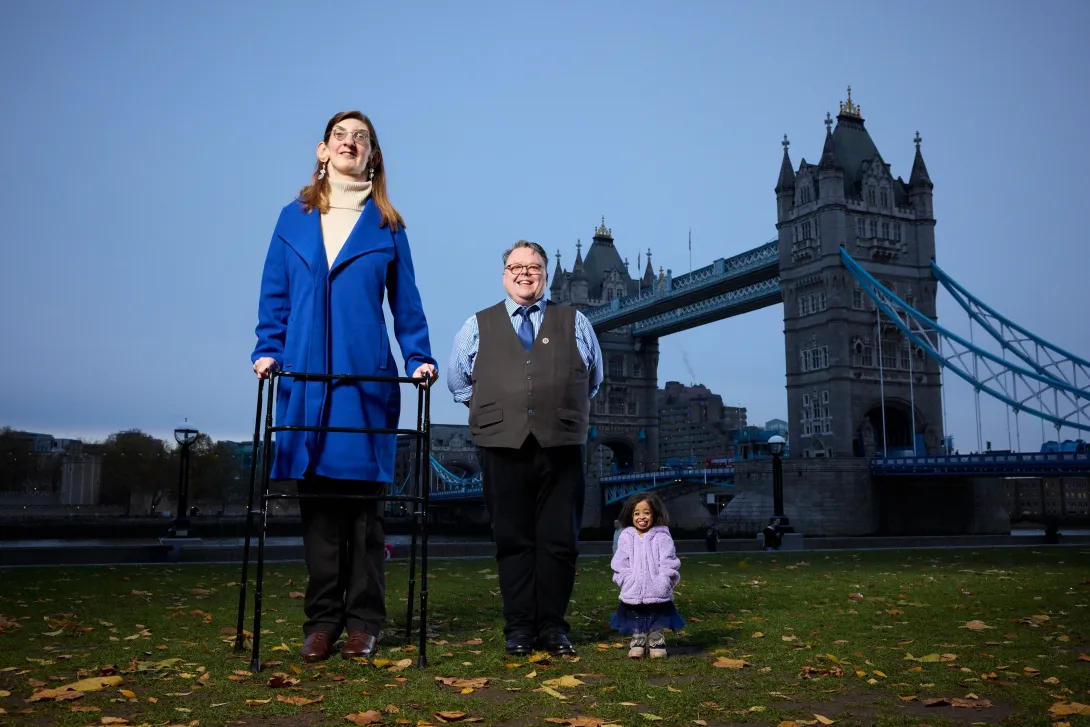 Encuentro entre la mujer más alta y pequeña en Londres