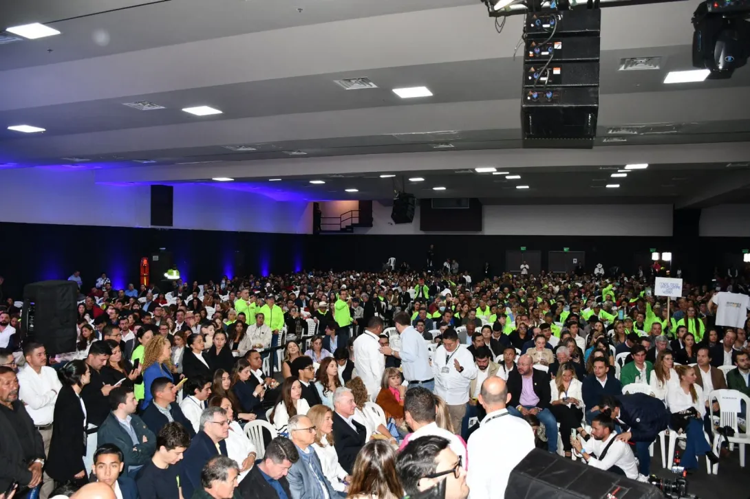 Foro por el Futuro de Colombia, precandidatos del Centro Democrático hablaron de seguridad.