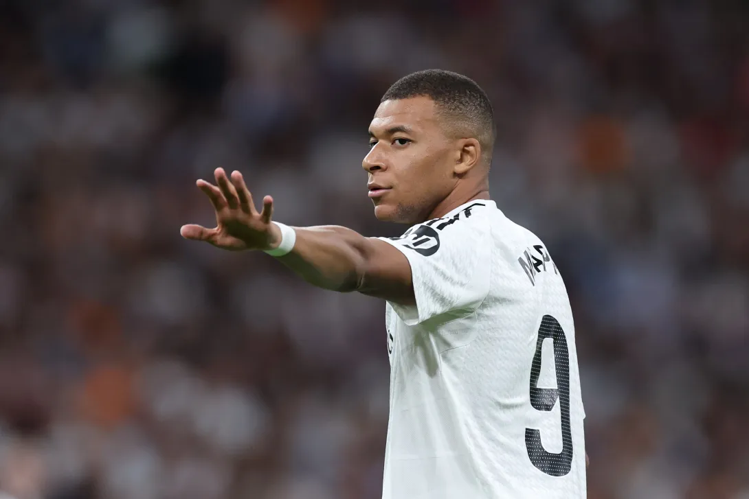 Kylian Mbappé, jugador del Real Madrid, le dio el triunfo a su equipo.