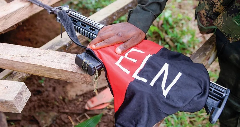 Debajo de las camas, así se escondió una familia, tras un ataque del ELN contra el Ejército en Arauca. Archivo.