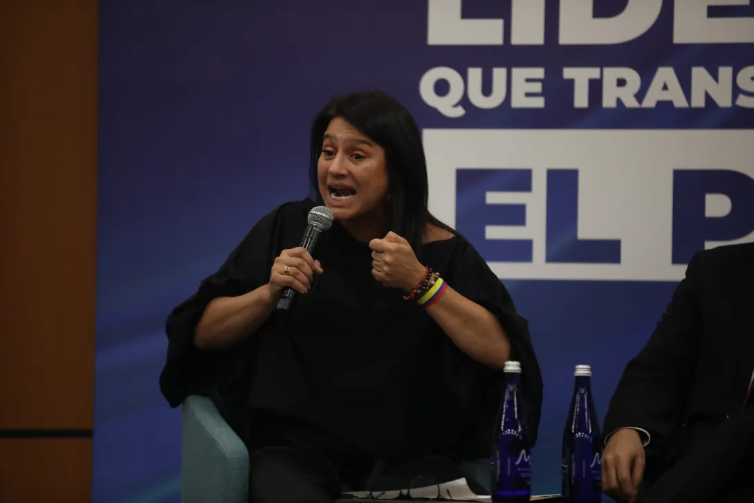 Feroz crítica de Paola Holguín a Petro por posesión de Maduro: “Salió del closet”