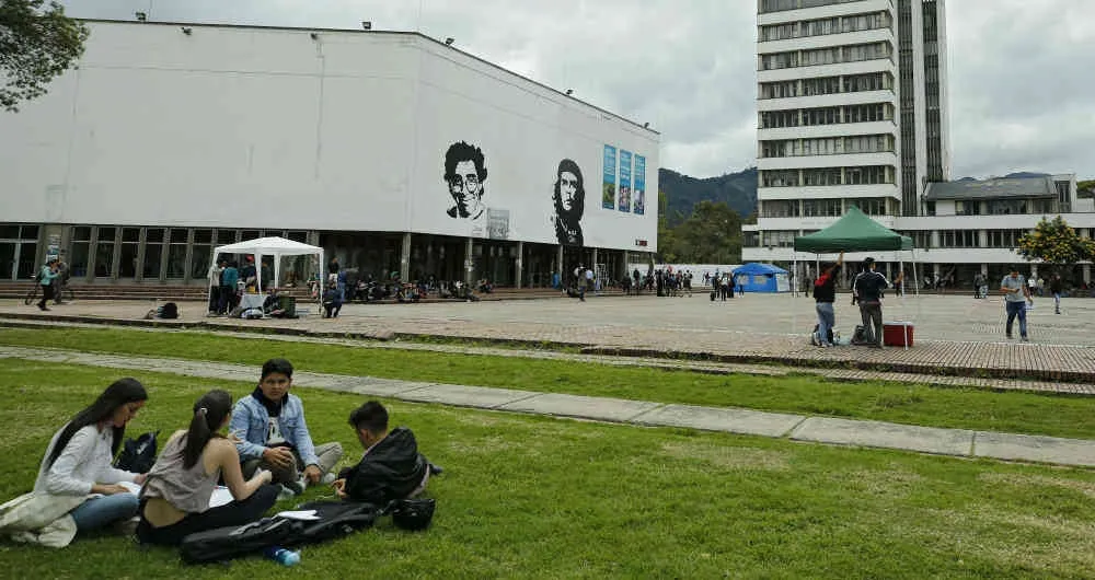 Universidad Nacional bajo alerta por presuntas irregularidades en contratación.