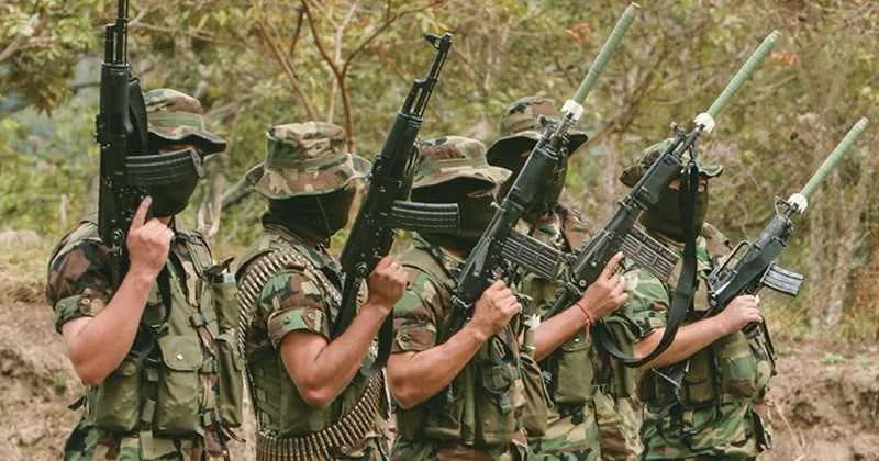 Los paramilitares fueron desmovilizados hace ya casi 20 años, muchos de sus hombres, como Arnubio Triana Mahecha, alias Botalón,, continuaron delinquiendo.