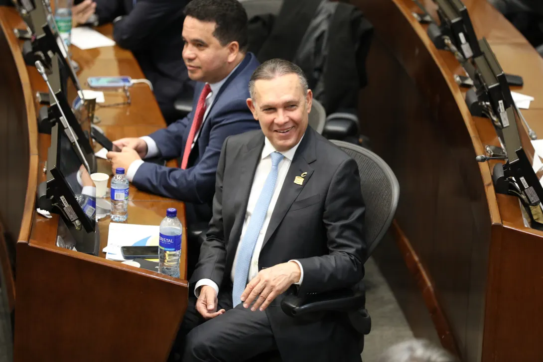 Presidente del Senado, Efraín Cepeda.