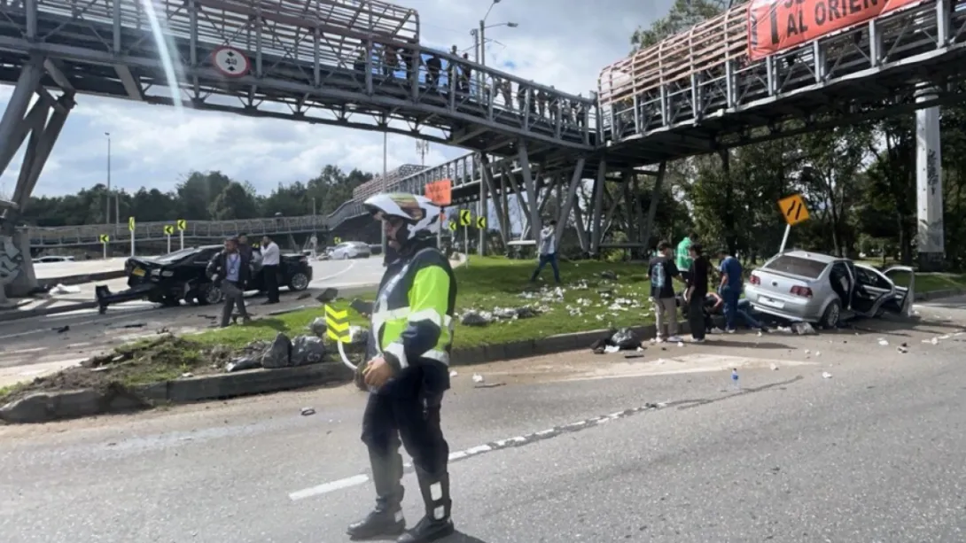 El siniestro ocurrió a la altura de la calle 192. Autoridades atienden el hecho.