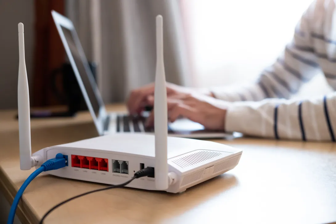 Los routers wifi se han convertido en un elemento común en la mayoría de hogares, empresas e incluso espacios públicos.